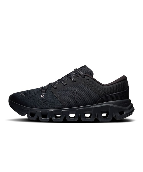 On(オン)の「ON/オン CloudX5 クラウドエックス5 3WG3006(スニーカー・レディース・ホワイト/ブラック・23.5cm/24.5cm/25.5cm/23.0cm/24.0cm/25.0cm/26.0cm)」の2枚目の写真