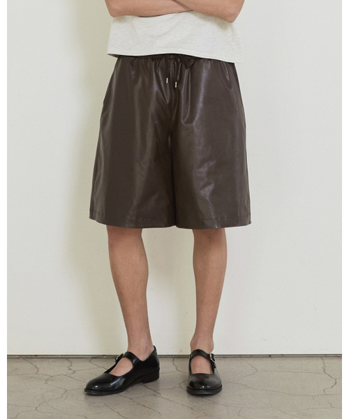 THEENDQUESTION(ジエンドクエスチョン)の「Reversible leather half pants / BROWN(その他パンツ・レディース・その他・1/2)」の4枚目の写真