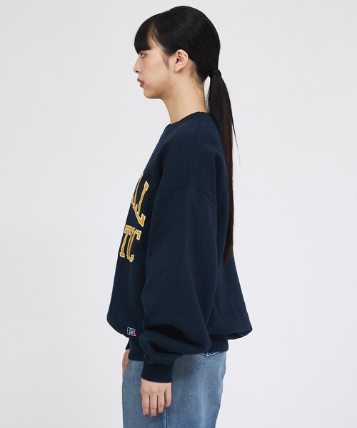 Russell Athletic（ラッセルアスレティック）の「【RUSSELL ATHLETIC / ラッセル アスレチック】PRO COTTON LOGO SWEAT / ロゴ スウェット / ユニセックス（スウェット・メンズ・ブラウン/ネイビー・XL/L/M）」の5枚目の写真