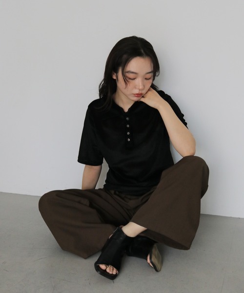 cheriella(シェリエラ)の「【cheriella】シアーベロアポロトップス SHEER VELOUR POLO TOP(Tシャツ/カットソー・レディース・ブラウン/グレー/オフホワイト/ブラック・FREE)」の19枚目の写真
