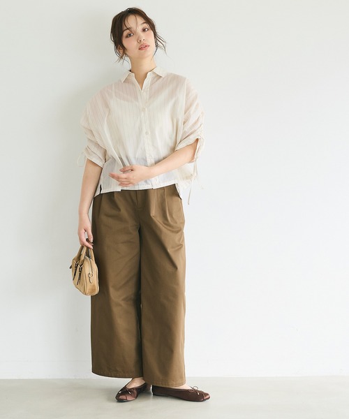 coca(coca)(コカ)の「シアー袖シャーリングシャツ(シャツ/ブラウス・レディース・ホワイト/ブラウン・L/M/S)」の8枚目の写真