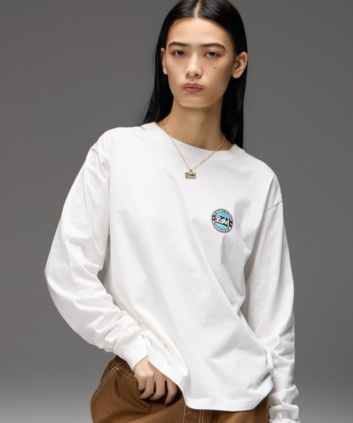X-girl（エックスガール）の「ROUNDEL LOGO L/S TEE（Tシャツ/カットソー・レディース・ホワイト/ブラック・S/M/L）」の4枚目の写真