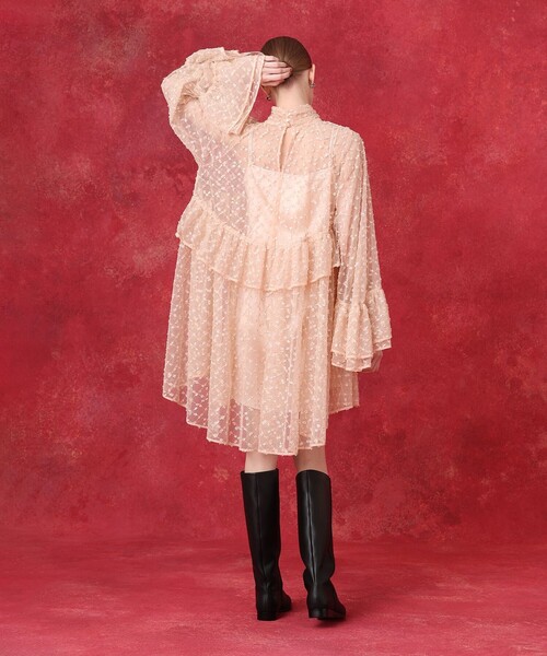 LOULOU WILLOUGHBY(ルルウィルビー)の「チュールレースラッフルミニワンピース(チュニック・レディース・ベージュ/ブラック・2)」の7枚目の写真