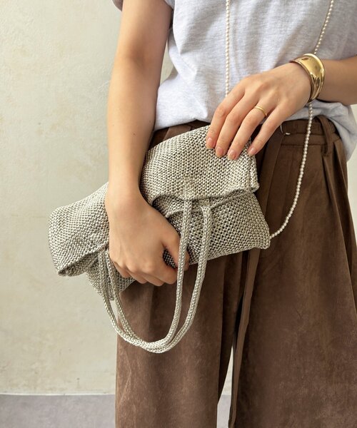 DouDou(ドゥドゥ)の「【WEB限定】ラメ糸編みトートバッグ(トートバッグ・レディース・シルバー系その他2/ブラック/シルバー・FREE)」の17枚目の写真