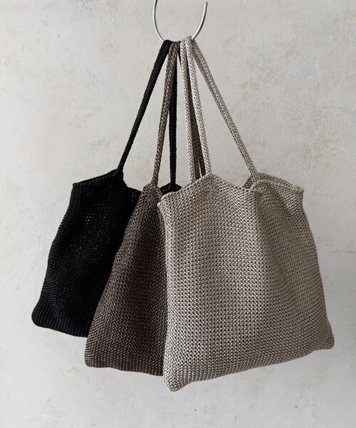 DouDou(ドゥドゥ)の「【WEB限定】ラメ糸編みトートバッグ(トートバッグ・レディース・シルバー系その他2/ブラック/シルバー・FREE)」の4枚目の写真