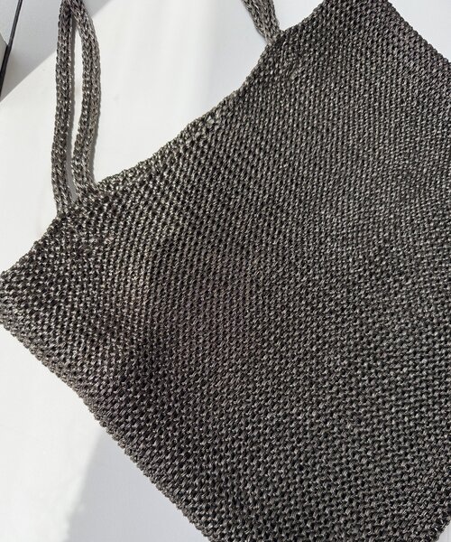 DouDou(ドゥドゥ)の「【WEB限定】ラメ糸編みトートバッグ(トートバッグ・レディース・シルバー系その他2/ブラック/シルバー・FREE)」の12枚目の写真