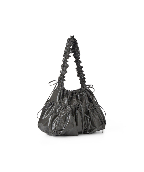 DEINET(ダイニット)の「DEINET COATING SHIRRING BAG IN CHARCOAL(ショルダーバッグ・レディース・その他・FREE)」の3枚目の写真