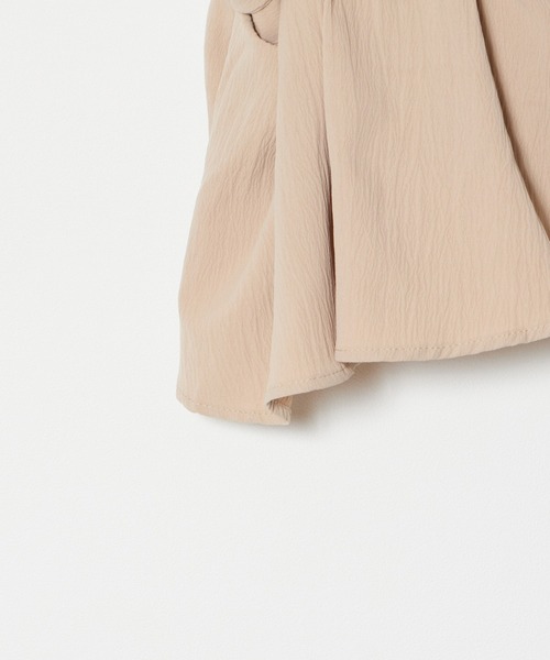 Chick(チック)の「Asymmetric design bustier / アシンメトリーデザインビスチェ(シャツ/ブラウス・レディース・ベージュ・FREE)」の5枚目の写真