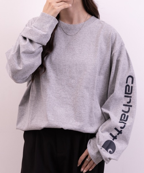 Carhartt（カーハート）の「Carhartt(カーハート)/袖ロゴ ロンT USA規格 ルーズフィット ヘビーウェイト 6.75Oz ビッグサイズ オーバーサイズ コットン K231/ LOOSE FIT HEAVYWEIGHT LONG-SLEEVE LOGO SLEEVE GRAPHIC T-SHIRT（Tシャツ/カットソー・レディース・グレー/ダークグレー/ブラック・XXL/XL/M/L）」の18枚目の写真