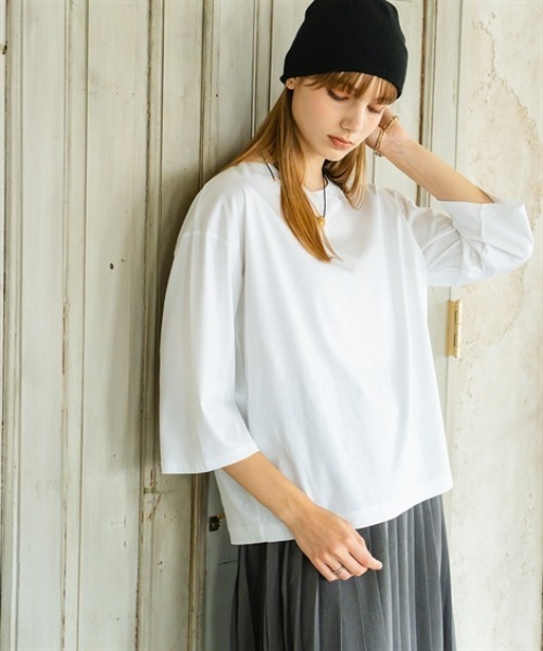 Maison INNESS(メゾンアイネス)の「綿100%ダブルシルケット加工七分袖ビッグTシャツ(Tシャツ/カットソー・レディース・ブラック/ホワイト・S~M/3L~4L/L~LL/5L~6L)」の17枚目の写真