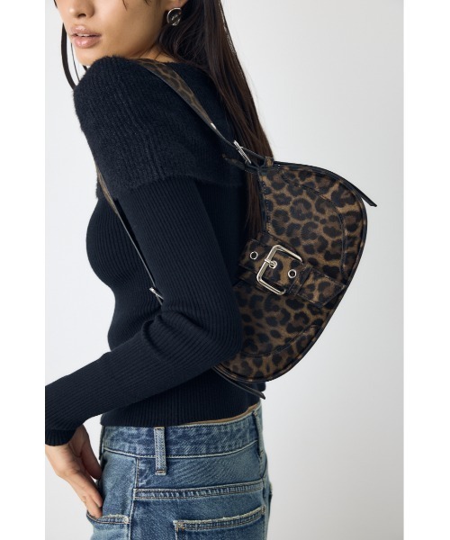 AZUL by moussy(アズールバイマウジー)の「バックルベルトワンハンドルアニマルバッグ 秋服 冬服 レオパード柄 ヒョウ柄 アニマル柄 牛柄 カウ柄(ハンドバッグ・レディース・マルチ/ブラウン系その他・FREE)」の20枚目の写真