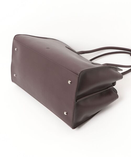 &MyuQ(アンドミューク)の「【&MyuQ/アンドミューク】Nyx bag(フェイクレザートートバッグ)(トートバッグ・レディース・ブラウン/キャメル・フリー)」の4枚目の写真