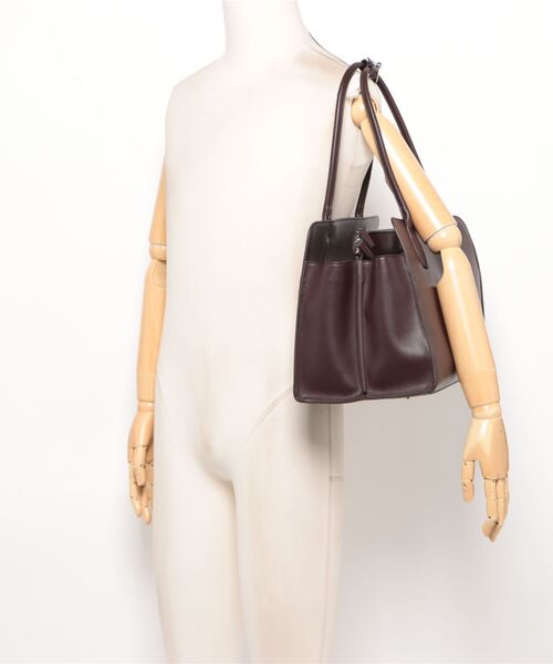 &MyuQ(アンドミューク)の「【&MyuQ/アンドミューク】Nyx bag(フェイクレザートートバッグ)(トートバッグ・レディース・ブラウン/キャメル・フリー)」の17枚目の写真
