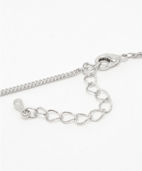 one after another NICE CLAUP(ワンアフターアナザーナイスクラップ)の「【ナイスクラップ】2連バーモチーフネックレス(ネックレス・レディース・シルバー/ゴールド・FREE)」の6枚目の写真