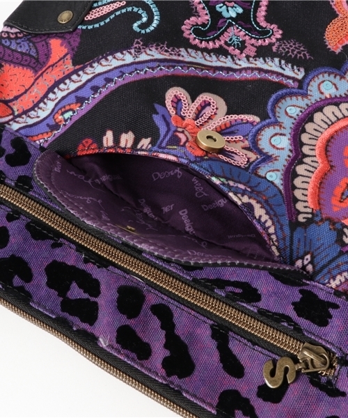 Desigual（デシグアル）の「「Desigual/デシグアル」バッグ（ショルダーバッグ・レディース・ブラック・ONE SIZE）」の5枚目の写真