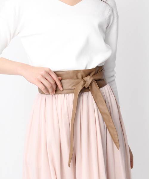 Andemiu（アンデミュウ）の「Ｆ／レザーリボンベルト750671（ベルト・レディース・ピンク/ブラック/ベージュ/ブラウン・FREE）」の2枚目の写真