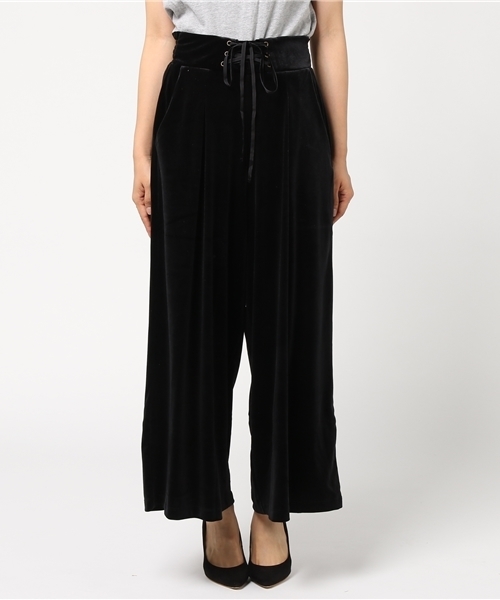 earth music&ecology（アースミュージックアンドエコロジー）の「ベロアスピンドルワイドパンツ（その他パンツ・レディース・ブラック/ベージュ/ブラウン/ピンク・FREE）」の7枚目の写真