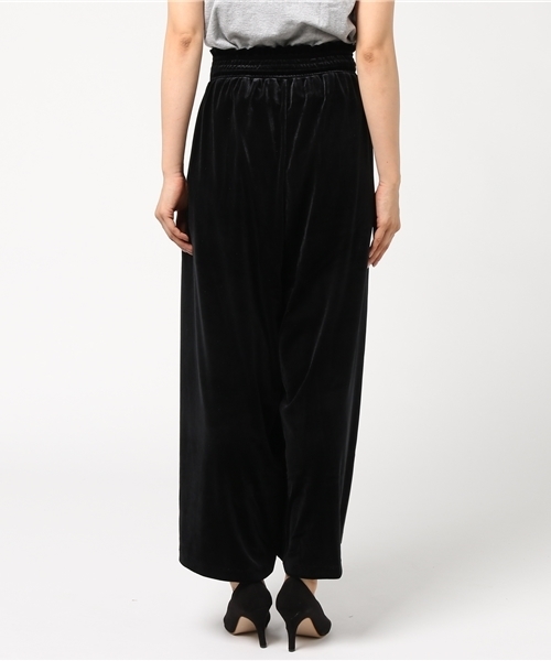 earth music&ecology（アースミュージックアンドエコロジー）の「ベロアスピンドルワイドパンツ（その他パンツ・レディース・ブラック/ベージュ/ブラウン/ピンク・FREE）」の8枚目の写真