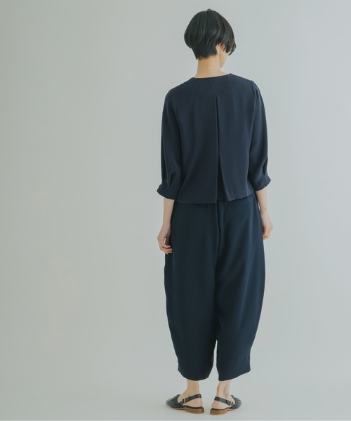 WHYTO.(ホワイト)の「「WHYTO./ホワイト」 オケージョンダブルサテンタックジャケット(セットアップ)(ノーカラージャケット・レディース・ネイビー/ブラック/ライトベージュ・36/38)」の18枚目の写真