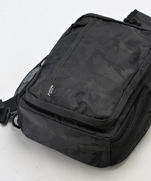 DEVICE(デバイス)の「Rename board 軽量 ナイロン メガ ボディバッグ ショルダーバッグ(ボディバッグ/ウエストポーチ・メンズ・ブラック/ブラック系その他/ネイビー/ブルー系その他・FREE)」の17枚目の写真