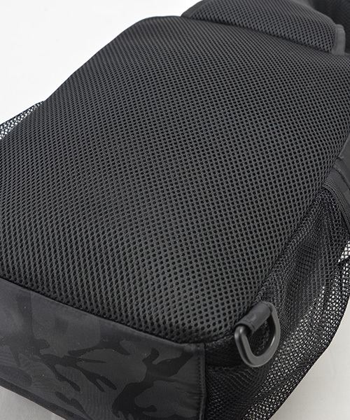 DEVICE(デバイス)の「Rename board 軽量 ナイロン メガ ボディバッグ ショルダーバッグ(ボディバッグ/ウエストポーチ・メンズ・ブラック/ブラック系その他/ネイビー/ブルー系その他・FREE)」の19枚目の写真