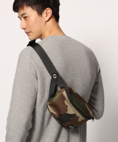 GLOBAL WORK（グローバルワーク）の「ウェストバッグ/785047（ボディバッグ/ウエストポーチ・メンズ・レッド/カーキ/ブラック/ライトピンク/ライトイエロー/パープル/ネイビー/グリーン/ライトグリーン/ホワイト/フューシャピンク・FREE）」の4枚目の写真