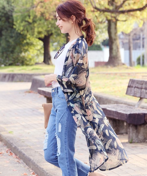 Primazel(プリマゼル)の「七分袖シースルーシフォン総柄&花柄UVケアロングガウンカーディガン(カーディガン/ボレロ・レディース・ホワイト/ネイビー/レッド/イエロー/ブラック系その他/ブラック系その他2/ブラック系その他3/ブルー系その他/ブラック系その他4/ブラック系その他5/チェック/ホワイト系その他/グレイッシュブルー/ホワイト系その他2・M/L)」の10枚目の写真