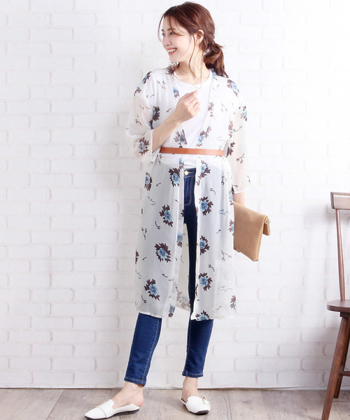 Primazel(プリマゼル)の「七分袖シースルーシフォン総柄&花柄UVケアロングガウンカーディガン(カーディガン/ボレロ・レディース・ホワイト/ネイビー/レッド/イエロー/ブラック系その他/ブラック系その他2/ブラック系その他3/ブルー系その他/ブラック系その他4/ブラック系その他5/チェック/ホワイト系その他/グレイッシュブルー/ホワイト系その他2・M/L)」の22枚目の写真