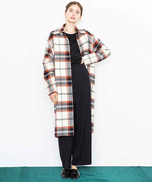 city（シティ）の「【CITY】ROVING CHECK OVER LONG COAT（ステンカラーコート・レディース・ホワイト/ブラック・1）」の6枚目の写真