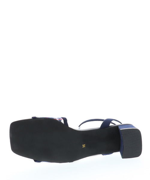 RANDA(ランダ)の「シースルースクエアトゥサンダル(サンダル・レディース・ブラック/ベージュ/ネイビー・LL/S/M/L)」の4枚目の写真