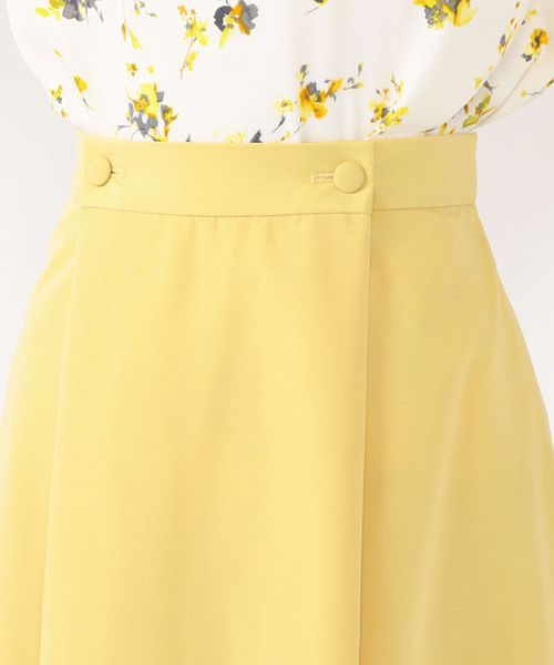 Petit Honfleur(プチオンフルール)の「タックギャザースカート(スカート・レディース・イエロー/ネイビー・61/64/67)」の9枚目の写真