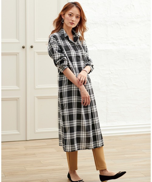 BELLUNA（ベルーナ）の「チェック柄シャツワンピース（シャツワンピース・レディース・ブラック系その他/グレー系その他/ブラウン系その他・FREE）」の11枚目の写真