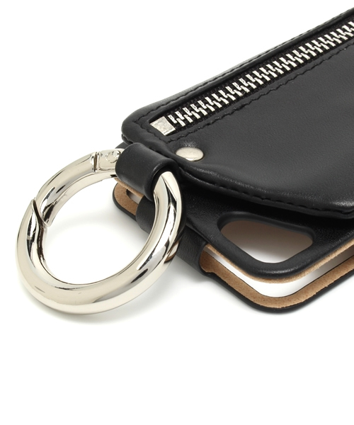 bpr BEAMS（ビーピーアール ビームス ）の「BEAMS / レザーOリングiPhone5sケース（スマホケース/カバー・メンズ・ブラック/ネイビー・ONE SIZE）」の3枚目の写真
