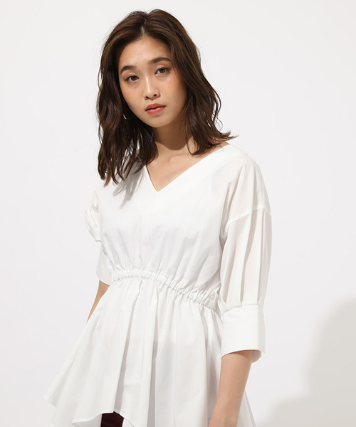 AZUL by moussy(アズールバイマウジー)の「WAIST SHAPE HEM TUNIC TOPS/ウエストシャープヘムトニックトップス(シャツ/ブラウス・レディース・ネイビー/オフホワイト/ブラウン・SMALL/MEDIUM)」の4枚目の写真