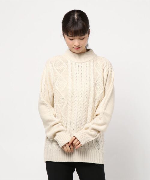 Bling Leads（ブリングリーズ）の「【Bl】ケーブルモックネックニット（ニット/セーター・レディース・グレー/ダークグリーン/ブルー/マスタード/ワイン/キャメル/オフホワイト/オリーブ/ベージュ/オレンジ/ブラック/ネイビー/モカ/アイボリー/カーキ/ピンク/ブラウン・M/LL/L）」の3枚目の写真