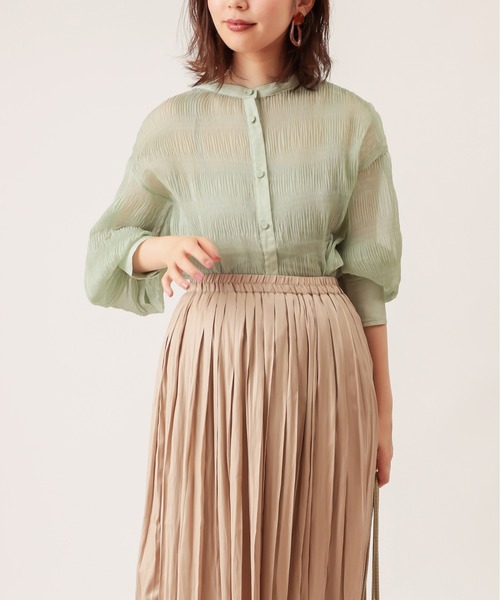 natural couture(ナチュラルクチュール)の「【WEB限定】マジョリカプリーツシアーシャツ(シャツ/ブラウス・レディース・オフホワイト/サックスブルー/ピンク/ミント/モカ・FREE)」の3枚目の写真