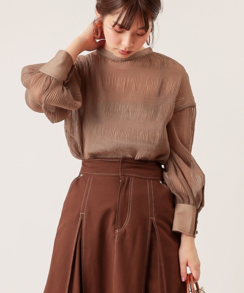 natural couture(ナチュラルクチュール)の「【WEB限定】マジョリカプリーツシアーシャツ(シャツ/ブラウス・レディース・オフホワイト/サックスブルー/ピンク/ミント/モカ・FREE)」の2枚目の写真