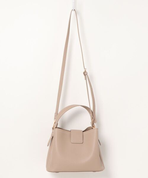 INTERPLANET（インタープラネット）の「軽量合皮配色ステッチミニBAG（ショルダーバッグ・レディース・ブラック/ベージュ・フリー）」の4枚目の写真