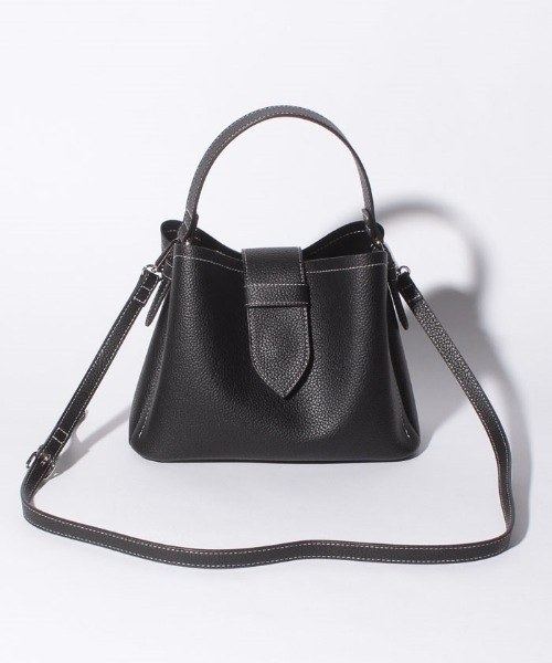 INTERPLANET（インタープラネット）の「軽量合皮配色ステッチミニBAG（ショルダーバッグ・レディース・ブラック/ベージュ・フリー）」の2枚目の写真