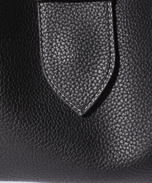 INTERPLANET（インタープラネット）の「軽量合皮配色ステッチミニBAG（ショルダーバッグ・レディース・ブラック/ベージュ・フリー）」の17枚目の写真