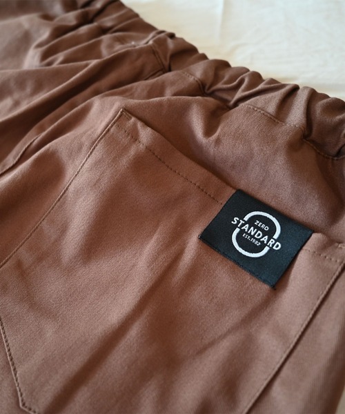 ZERO standerd(ゼロスタンダード)の「ゼロスタンダード テーパードストレッチパンツ(その他パンツ・キッズ・ブラック/チャコールグレー/カーキ/ベージュ/ブラウン・130cm/140cm/150cm/160cm)」の9枚目の写真