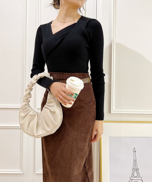 CLEA(クレア)の「クロスデザインリブニット(ニット/セーター・レディース・ホワイト/ブラック/グレイッシュベージュ/グリーン/イエロー/グレー/ライトブラウン・FREE)」の11枚目の写真