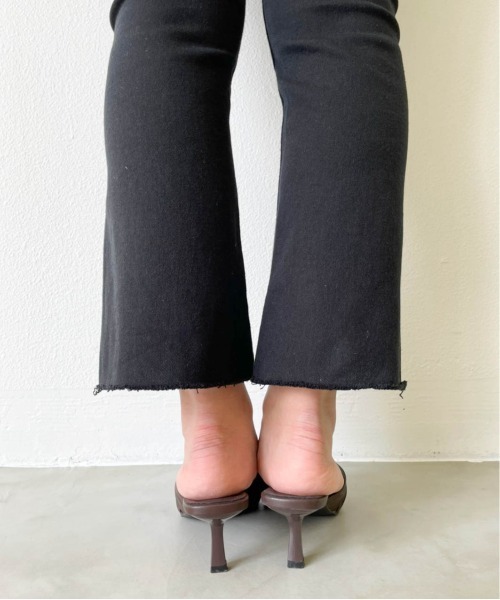 SHAGGIE(シャギー)の「ツイストミッドヒールサンダル(サンダル・レディース・ブラック/ブラウン・S/M/L)」の17枚目の写真