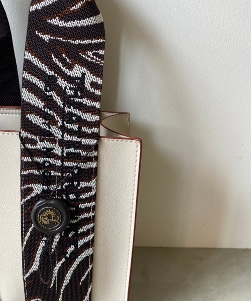 THEATRE PRODUCTS（シアタープロダクツ）の「FAKE LEATHER ANIMAL JACQUARD BAG（ハンドバッグ・レディース・ブラック/アイボリー・FREE）」の11枚目の写真