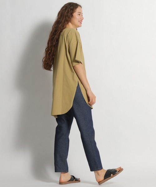 niko and...（ニコアンド）の「トルココットンラウンドテールTシャツ（Tシャツ/カットソー・レディース・ホワイト/ブラック/ベージュ/パープル/オフホワイト・MEDIUM/LARGE）」の10枚目の写真