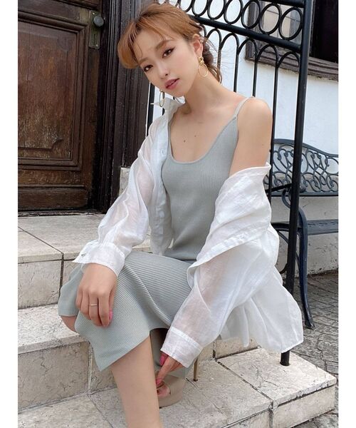 RESEXXY（リゼクシー）の「ゴールドボタンシアーシャツ（シャツ/ブラウス・レディース・モカ/ブルー/ホワイト・FREE）」の5枚目の写真