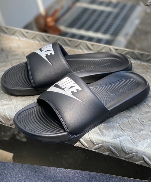 NIKE CN9675 005 VICTORI ONE SLIDE CHANCLA PALA BLANCO HOMBRE - Valero's