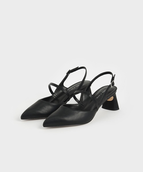 CHARLES & KEITH（チャールズ & キース）の「スカルプチャーヒール スリングバックメリージェーン / Sculptural Heel Slingback Mary Janes（パンプス・レディース・ブラック/グレー/オフホワイト・22.5cm/23cm/23.5cm/24.5cm/25cm/25.5cm）」の16枚目の写真