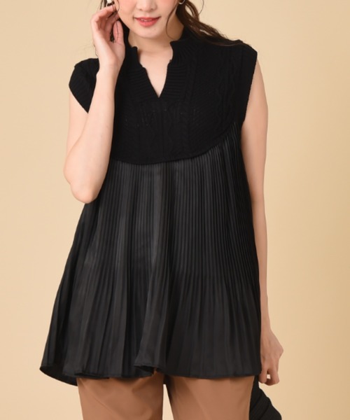 INTERPLANET（インタープラネット）の「【ｄｏｌｌ　ｕｐ　ｏｏｐｓ】ケーブルニットドッキングプリーツノースリブラウス（シャツ/ブラウス・レディース・ホワイト/ブラック/ライトベージュ・FREE）」の3枚目の写真