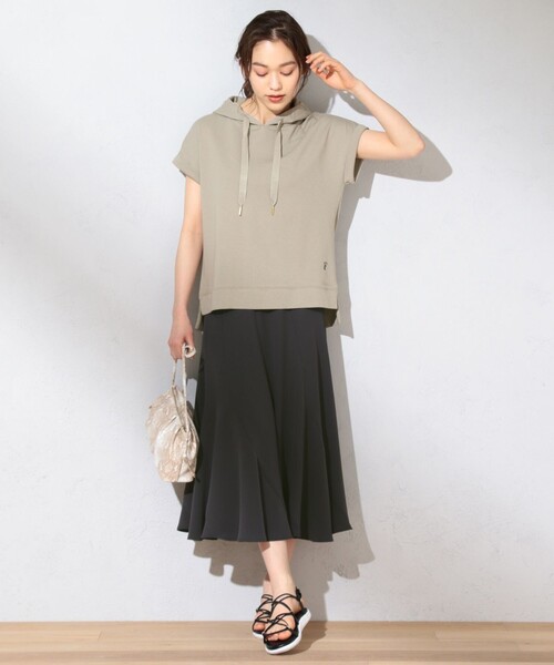 Feroux（フェルゥ）の「【洗える】マットサテン スカート（スカート・レディース・グレー系/ベージュ系/スカイブルー系・2）」の16枚目の写真